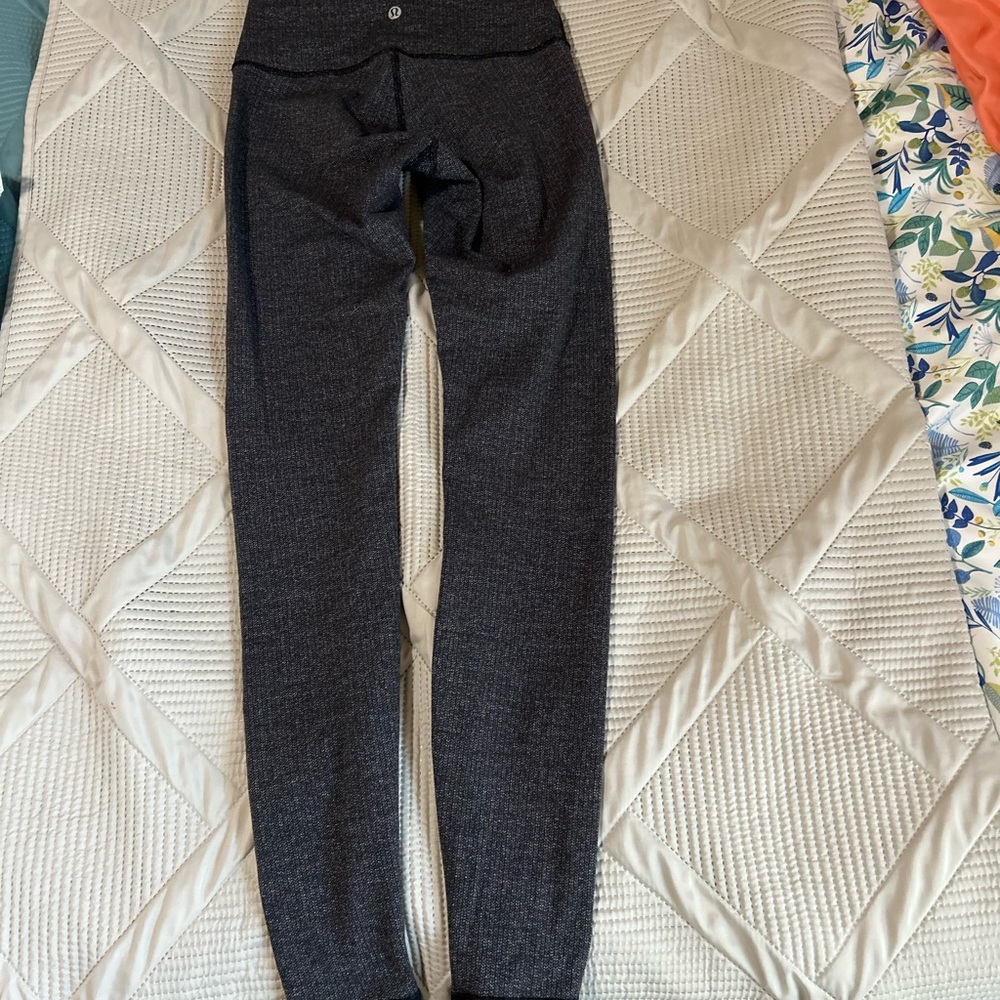 Lululemon Speed Up High-Rise Tight 28" - Grey - Size 4 - Picture 5 of 6